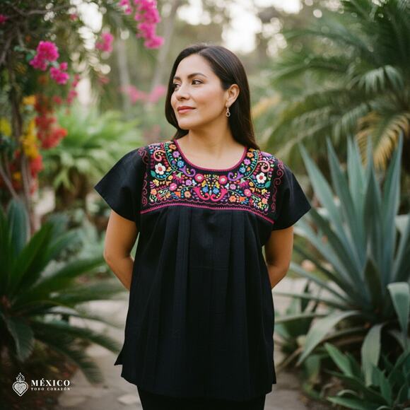Mexican Embroidered Blouse – Handmade Otomi Floral & Animals Design - Picture 2 of 5